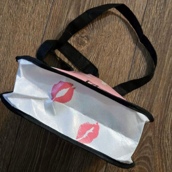 IT Cosmetics Reusable Shopping Bag Tote Sack IT Girl Pink Kisses Snap Close NWOT - Picture 6 of 7